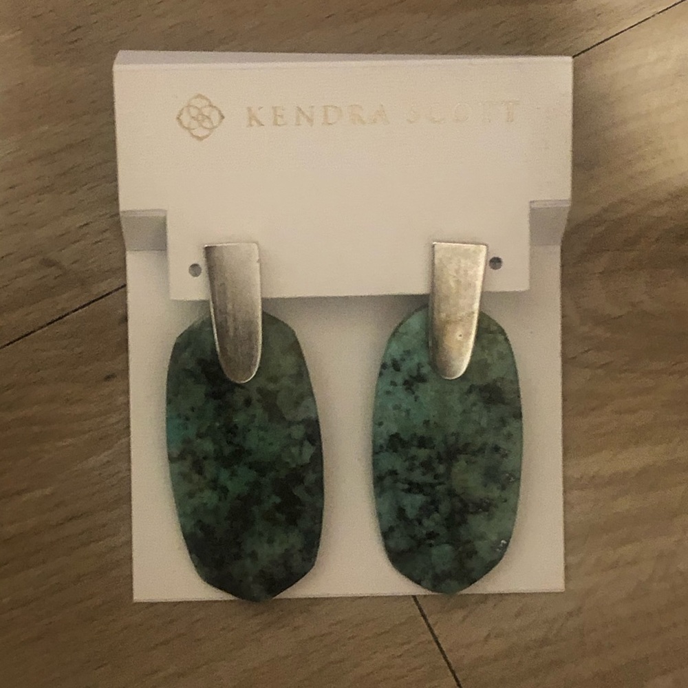 Brand New Kendra Scott Earrings